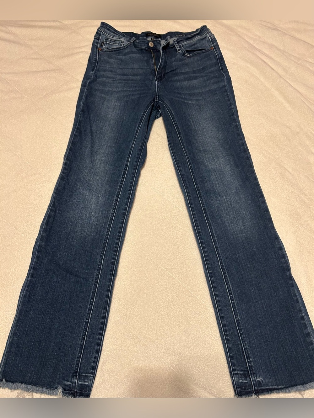 Judy Blue Dark Blue Straight Fit Jeans - size 11/30